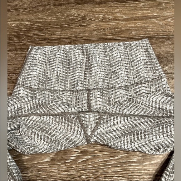 Lululemon Wunder Under High-Rise Tight 25" Arrow Jacquard Dark Olive Grey Sage 8 - Picture 8 of 9